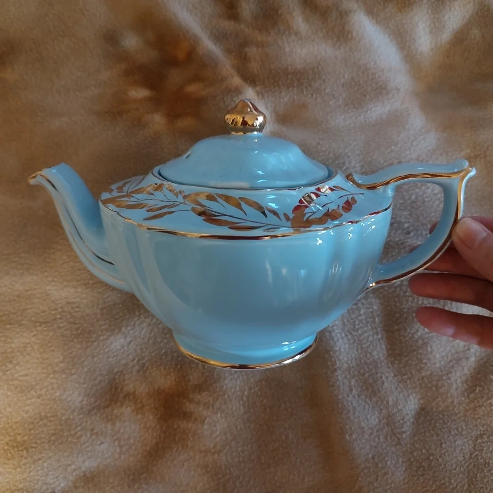 Sadler England Luxurious Sky Blue Ceramic and Gold Teapot Signed